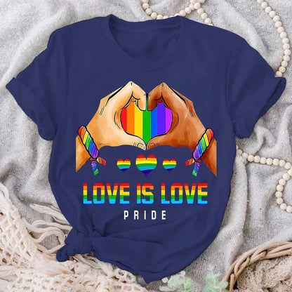 T-shirt Love Is Love - Détail imprimé Pride coloré