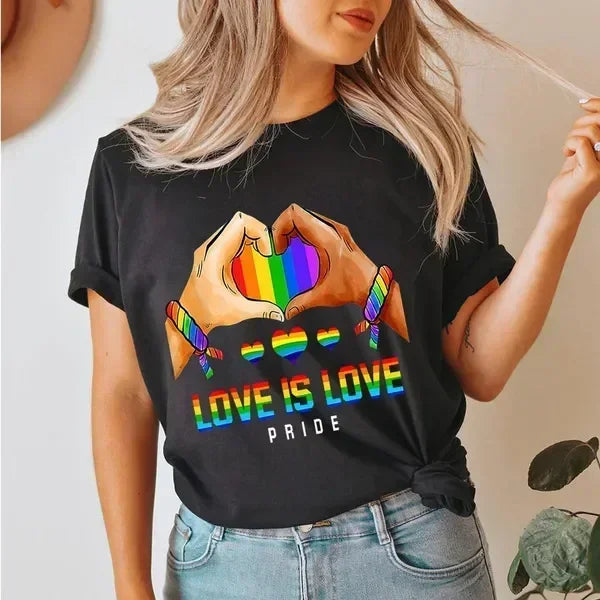 T-shirt Love Is Love Pride femme - Grande taille LGBTQ+