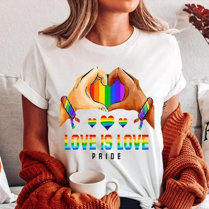 T-shirt Pride femme - Message inclusif Love Is Love