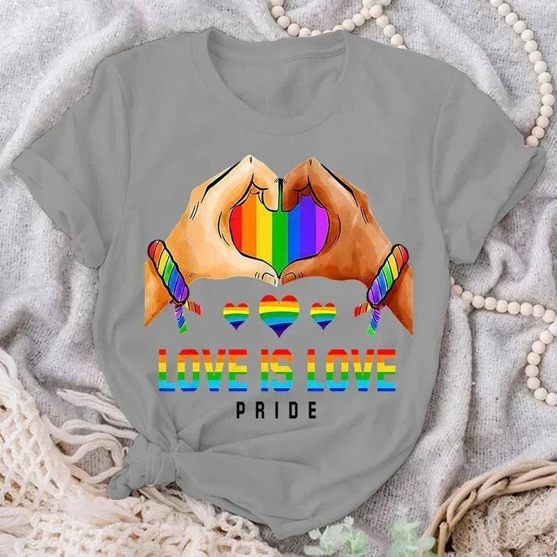 T-shirt Love Is Love - Style Pride manches courtes